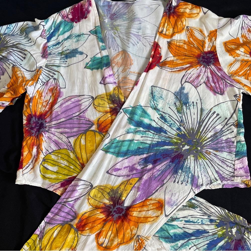 Jams world, women’s large white with flowers, 3/4 flare sleeve rayon wrap blouse
